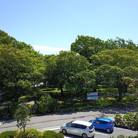Modern 1 Bedroom Apartment Across From Hagley Park 基督城 外观 照片