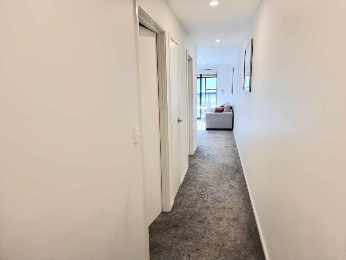 Modern 1 Bedroom Apartment Across From Hagley Park 基督城 外观 照片